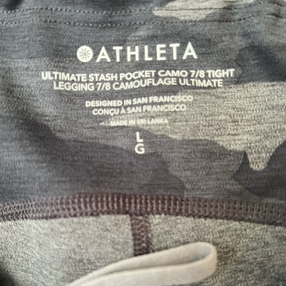 Athleta Ultimate Salutation Stash Pocket 7/8 Legging Tights‎ Camouflage Large - Picture 7 of 7